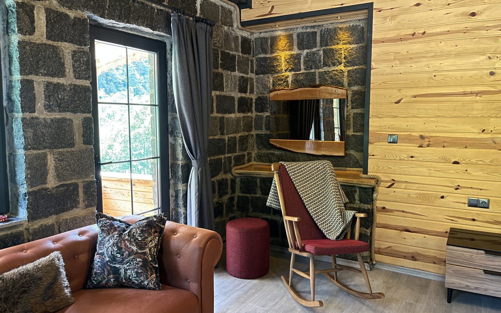 Interior view of suite room number 105, Çamlıhemşin, Rize.